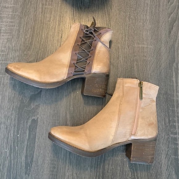 RAG & Co Light Brown Lace Up Zipper Booties 9 - Picture 4 of 11